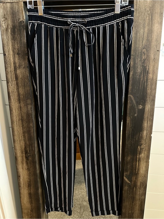 BE COOL Pants - Be Cool Women’s M Striped Drawstring Ankle Pants Black White Pull On Tapered